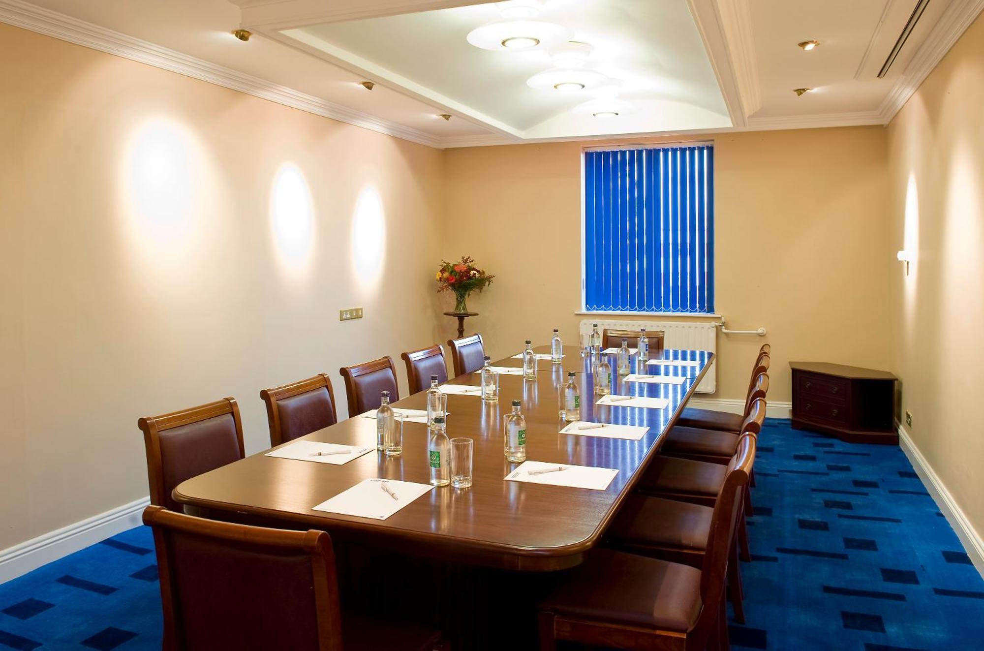 Park Inn By Radisson Shannon Airport Negócio foto
